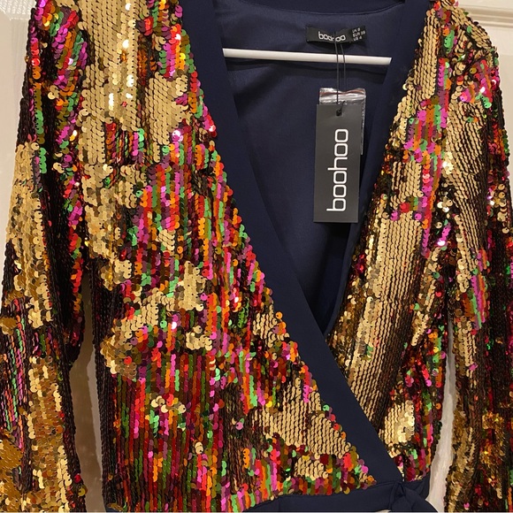 Boohoo Sequin Wrap Top - Picture 3 of 3